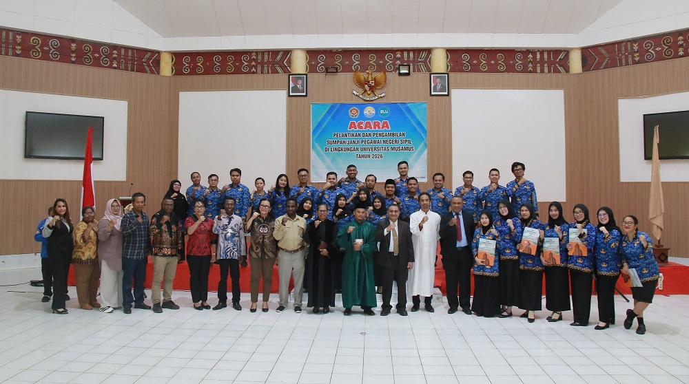 REKTOR UNMUS LANTIK 28 CPNS MENJADI PNS